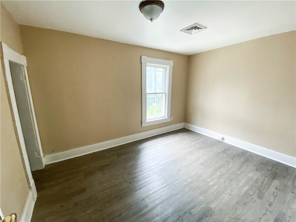 31 Brooklyn Street Rochester, NY 14613 - Photo 17 of 20