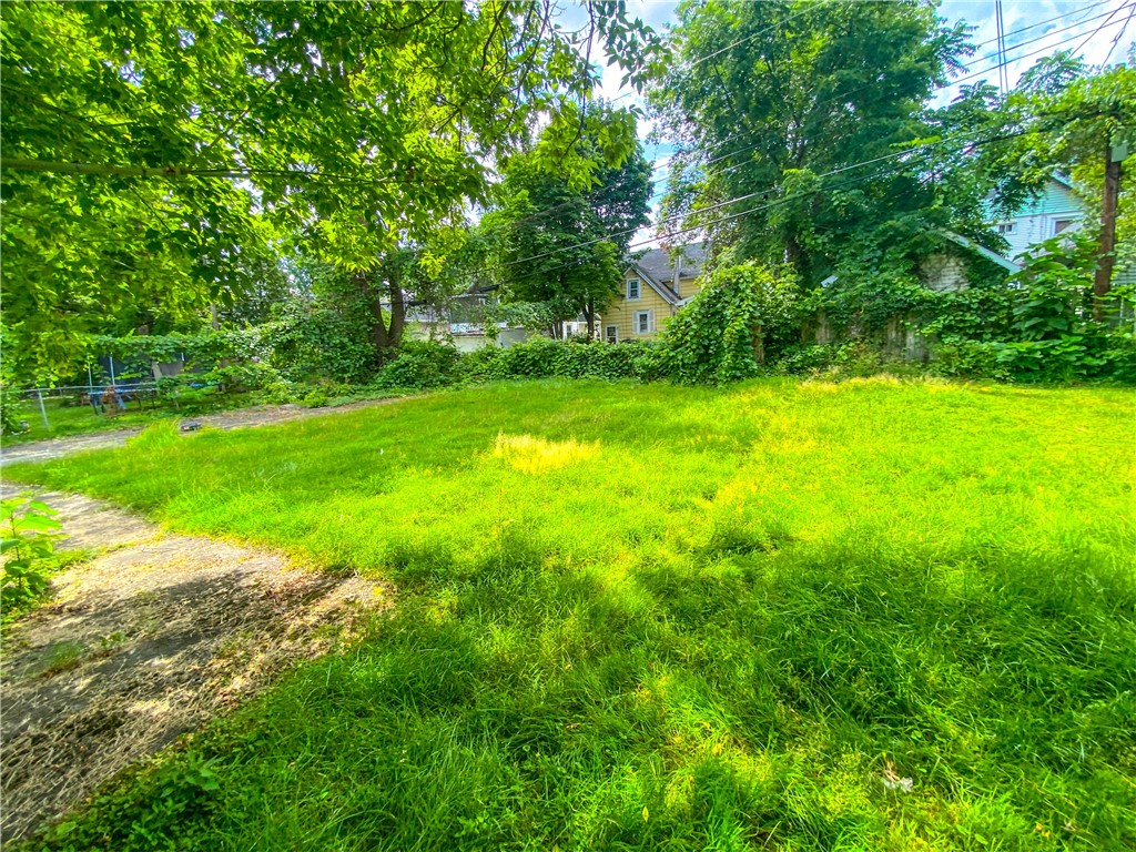 31 Brooklyn Street Rochester, NY 14613 - Photo 4 of 20