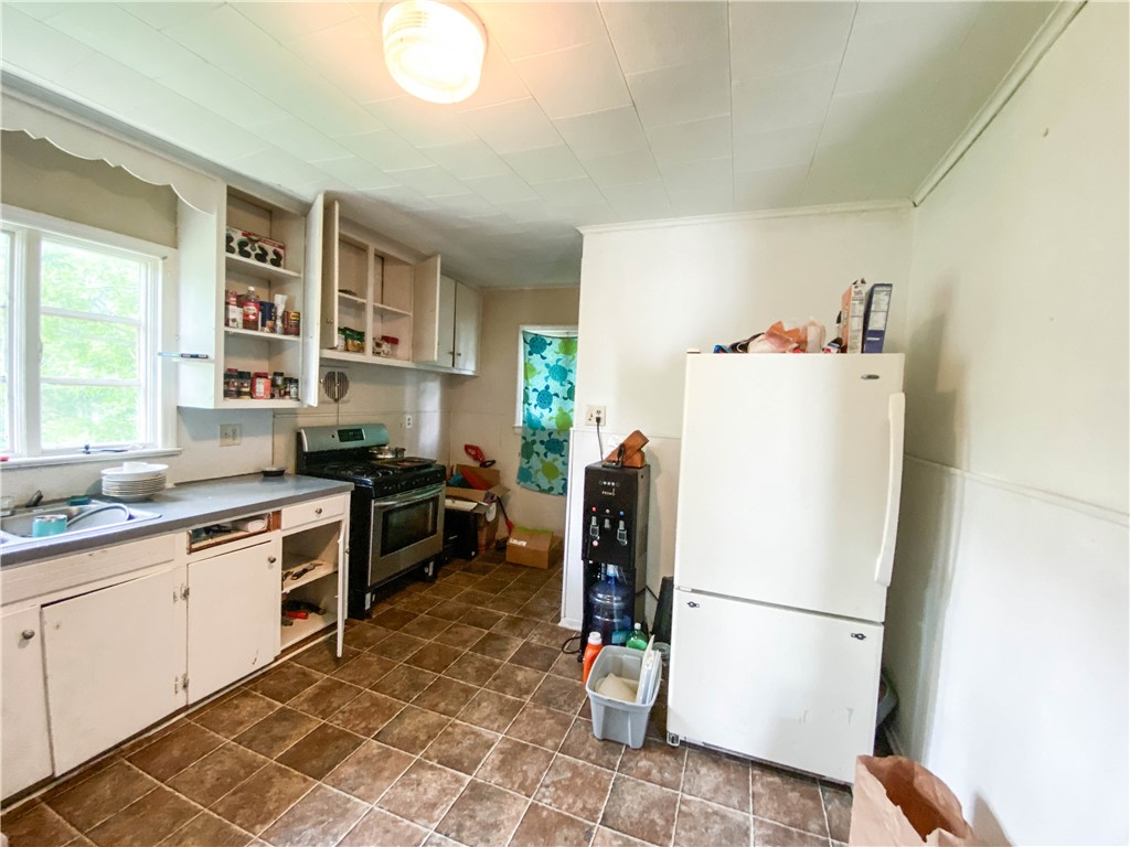 31 Brooklyn Street Rochester, NY 14613 - Photo 6 of 20