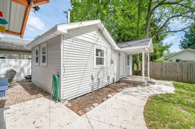 $149,000 | 108 Henderson Place, Cadillac, MI 49601