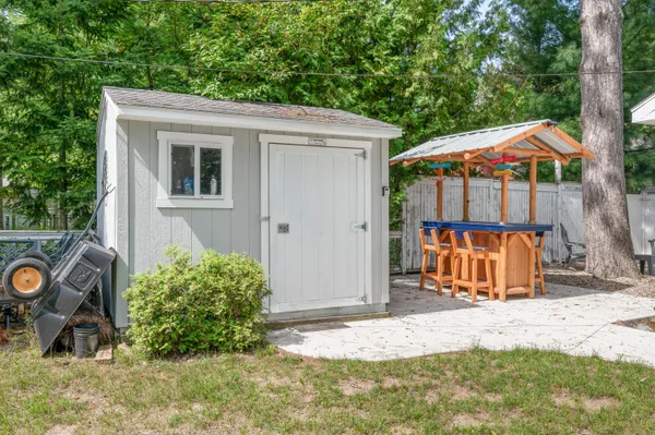 $149,000 | 108 Henderson Place, Cadillac, MI 49601