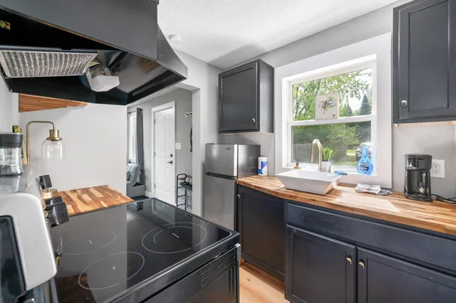 $149,000 | 108 Henderson Place, Cadillac, MI 49601