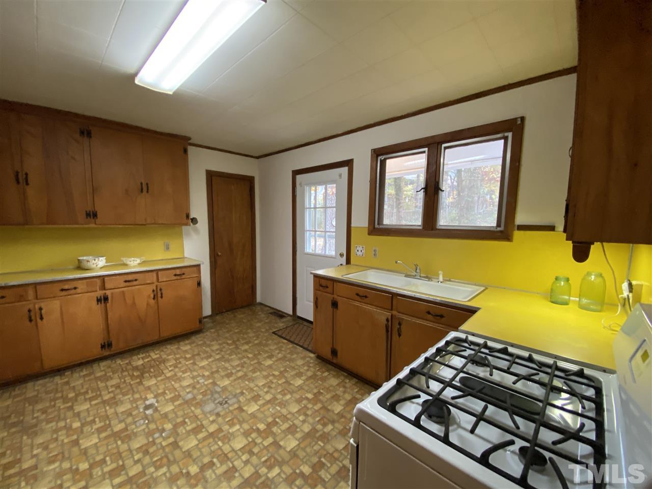 517 Morreene Road Durham, NC 27705 - Photo 10 of 30 Gallery Image 10