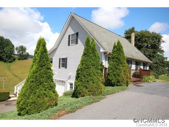 900 Iron Duff Road Waynesville, NC 28785 - Photo 2 of 18