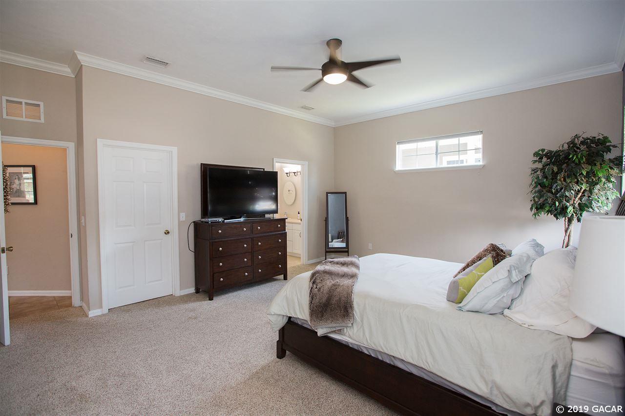 8524 Southwest 77th Avenue Gainesville, FL 32608 - Photo 12 of 30