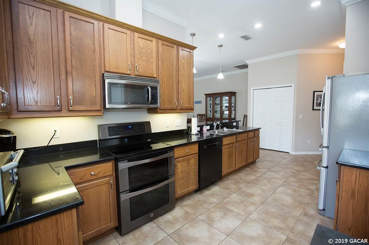 8524 Southwest 77th Avenue Gainesville, FL 32608 - Photo 7 of 30