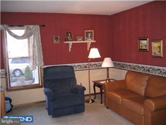 4 Log Road Tabernacle, NJ 08088 - Photo 6 of 12 Living Room