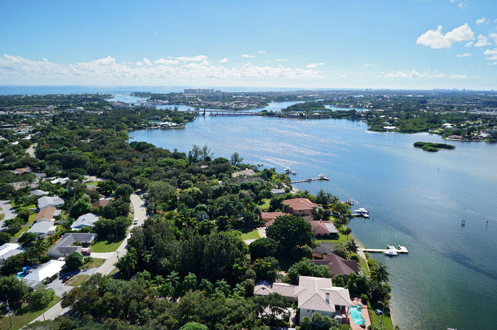 124 West Riverside Drive Jupiter, FL 33469 - Photo 3 of 8 DSC07517
