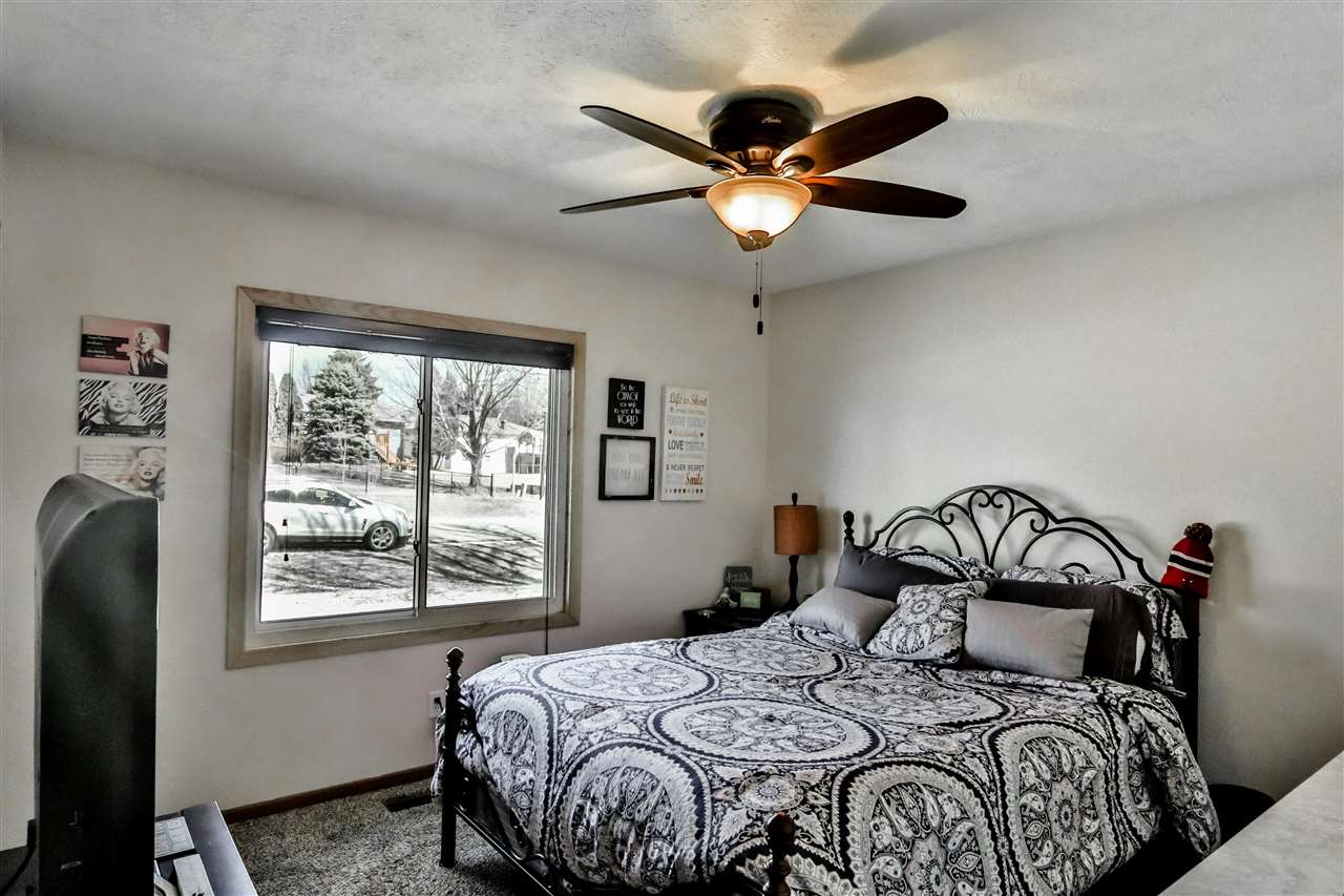 6091 Windsor Road Loves Park, IL 61111 - Photo 14 of 19 Gallery Image 14