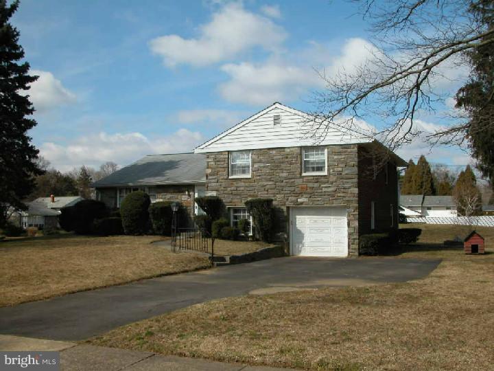 1132 Harriett Road Huntingdon Valley, PA 19006 - Photo 1 of 21 Exterior Front