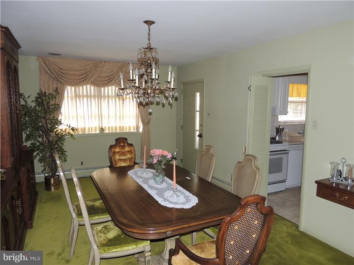 1132 Harriett Road Huntingdon Valley, PA 19006 - Photo 6 of 21 Dining Room