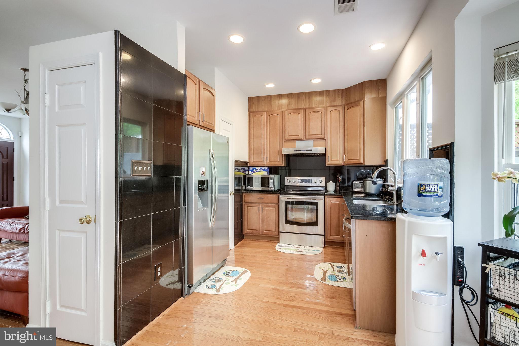 14853 Bolton Road Centreville, VA 20121 - Photo 11 of 37 Gallery Image 11