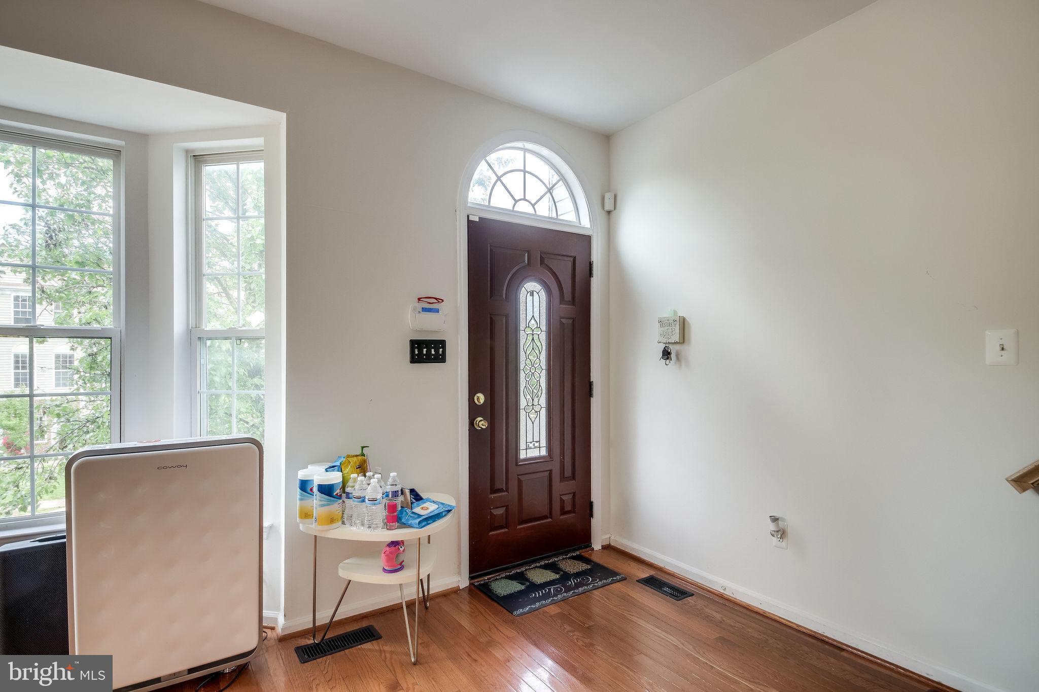 14853 Bolton Road Centreville, VA 20121 - Photo 3 of 37 Gallery Image 3