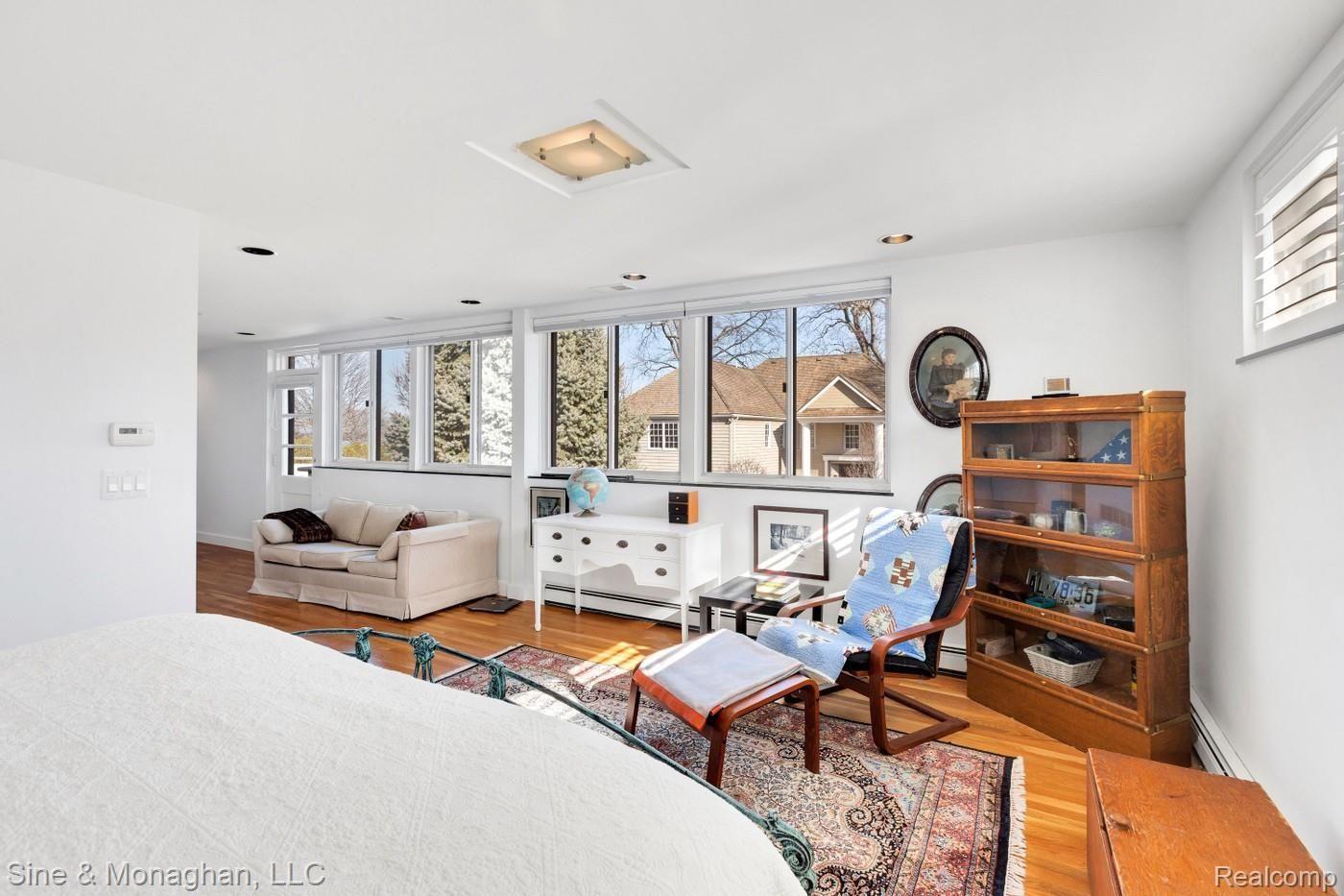 10 Provencal Road Grosse Pointe, MI 48236 - Photo 49 of 94 10-provencal-front master to east.jpg
