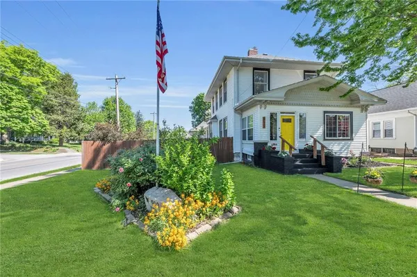$495,000 | 910 West Waldo Avenue, Independence, MO 64050