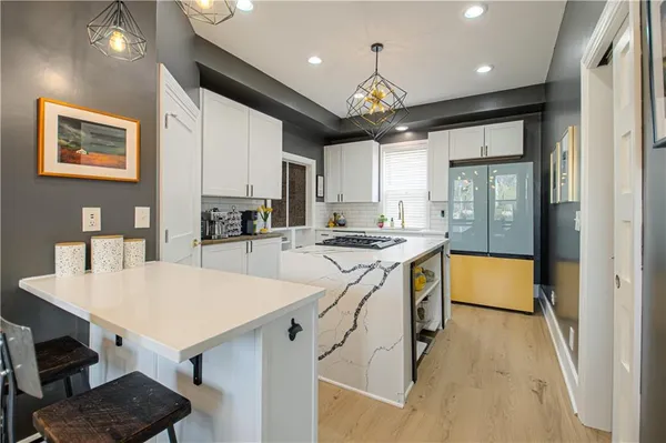 $485,000 | 910 West Waldo Avenue, Independence, MO 64050