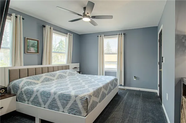 $485,000 | 910 West Waldo Avenue, Independence, MO 64050