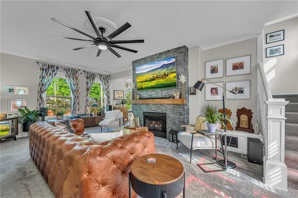 $485,000 | 910 West Waldo Avenue, Independence, MO 64050