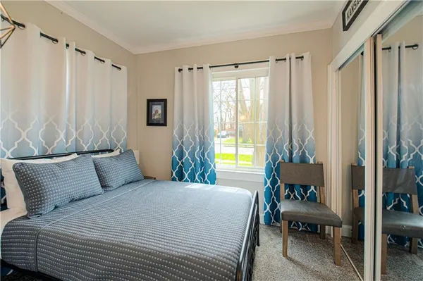 $485,000 | 910 West Waldo Avenue, Independence, MO 64050