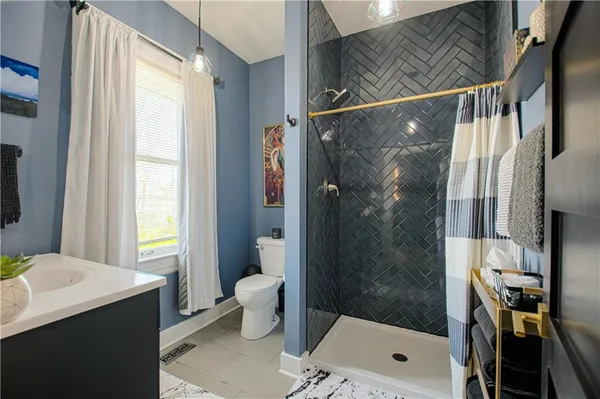 $485,000 | 910 West Waldo Avenue, Independence, MO 64050