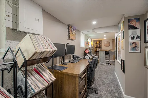 $485,000 | 910 West Waldo Avenue, Independence, MO 64050