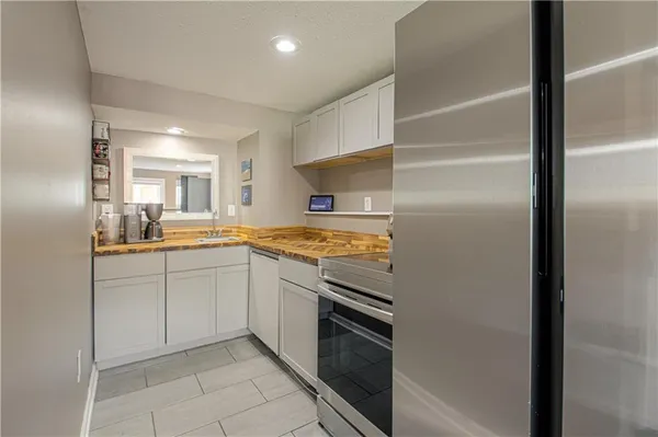 $485,000 | 910 West Waldo Avenue, Independence, MO 64050
