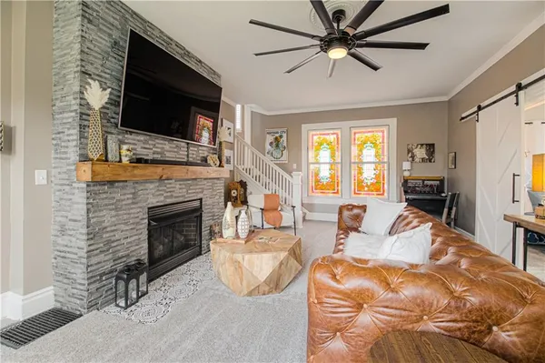 $485,000 | 910 West Waldo Avenue, Independence, MO 64050