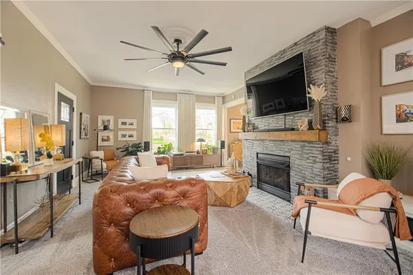 $485,000 | 910 West Waldo Avenue, Independence, MO 64050