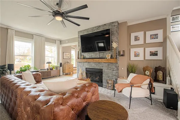 $485,000 | 910 West Waldo Avenue, Independence, MO 64050