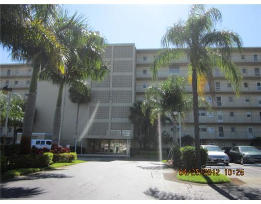 5500 Northwest 2nd Avenue, Unit 417 Boca Raton, FL 33487 - Photo 1 of 16 Primary Photo
