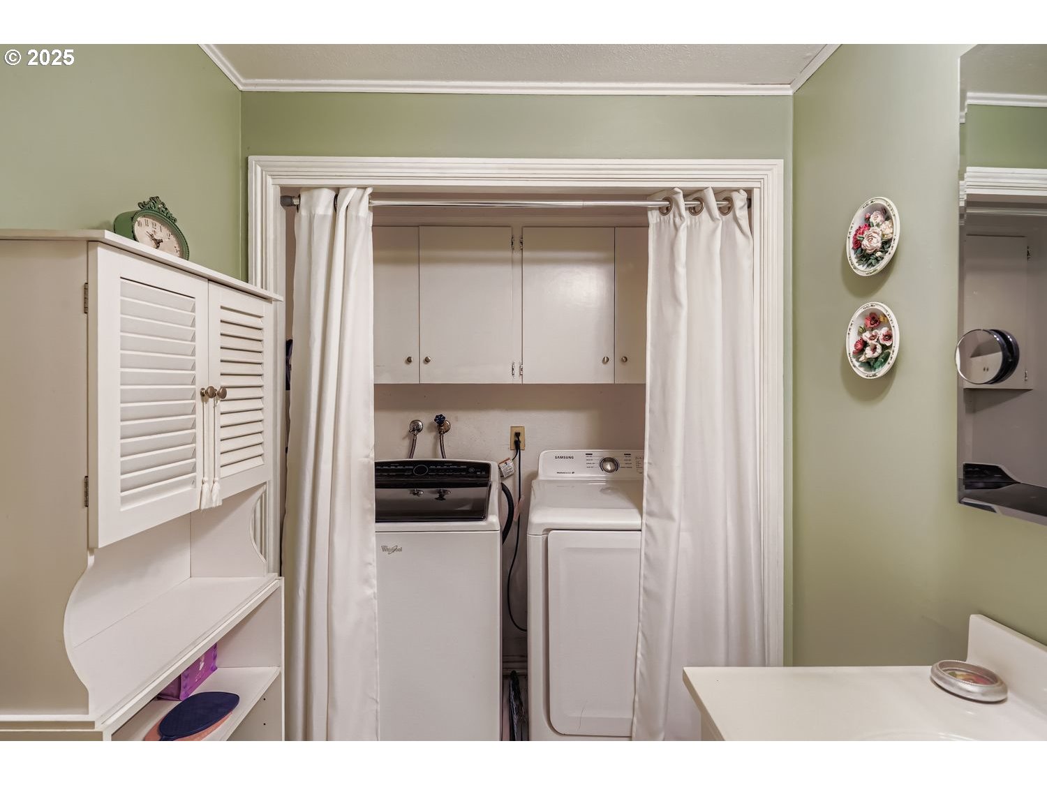 8295 Wheatland Road North Keizer, OR 97303 - Photo 31 of 48 Bathroom