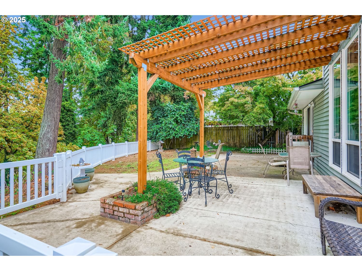 8295 Wheatland Road North Keizer, OR 97303 - Photo 40 of 48 Covered Patio
