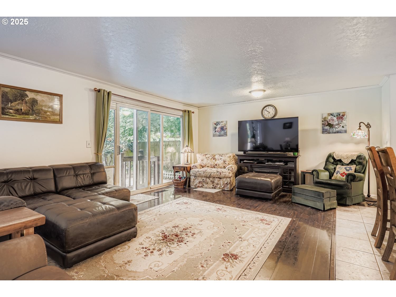 8295 Wheatland Road North Keizer, OR 97303 - Photo 8 of 48 Living Room