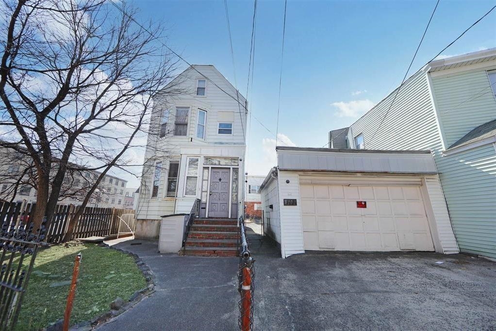 115 Hackensack Plank Road Weehawken, NJ 07086 - Photo 10 of 18