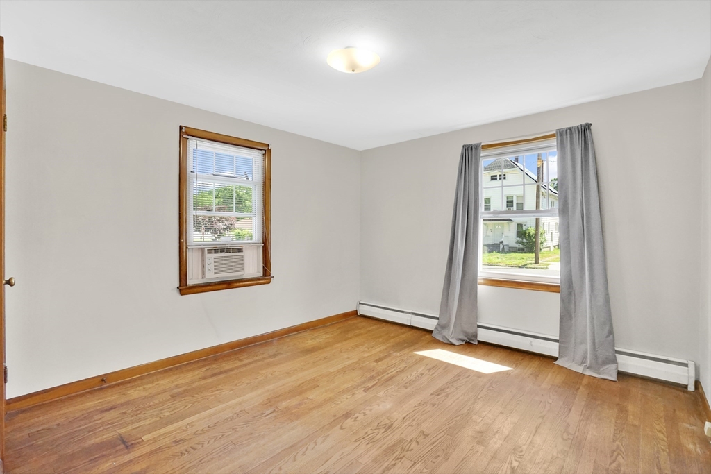 267 Connecticut Avenue Springfield, MA 01104 - Photo 16 of 41