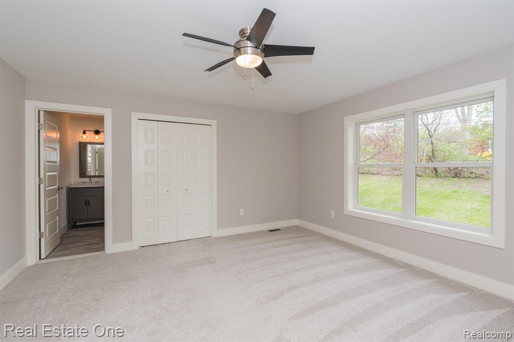 301 Charles Road Rochester, MI 48307 - Photo 32 of 37