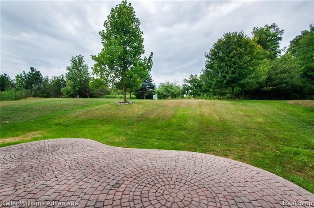 16405 Ridgewood Court Northville, MI 48168 - Photo 38 of 41