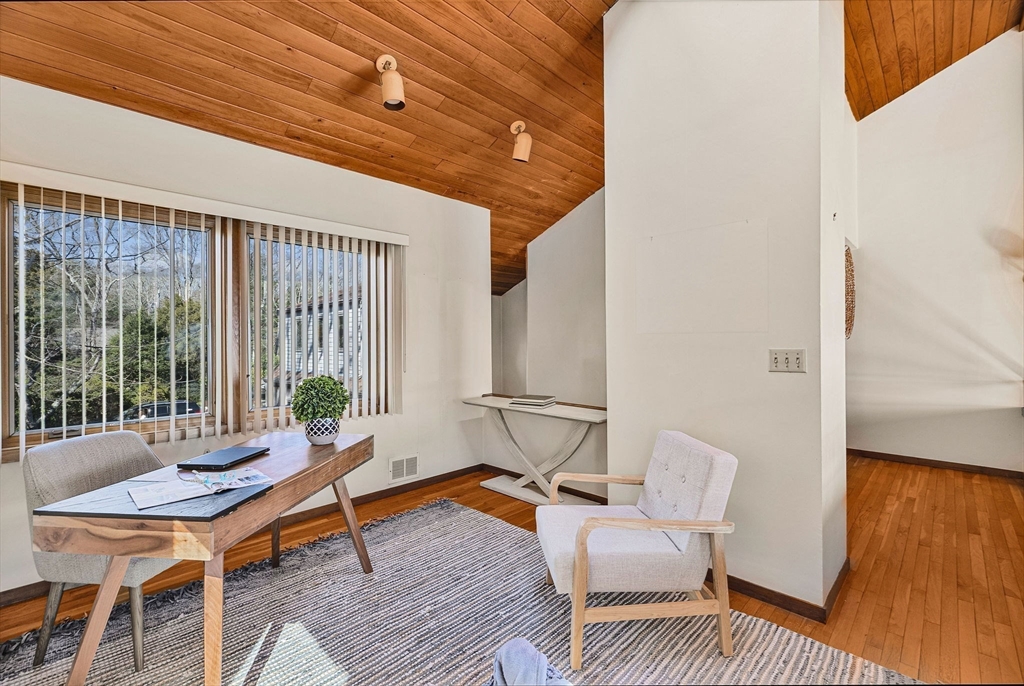 11 Fells Road Falmouth, MA 02540 - Photo 11 of 26 Gallery Image 11