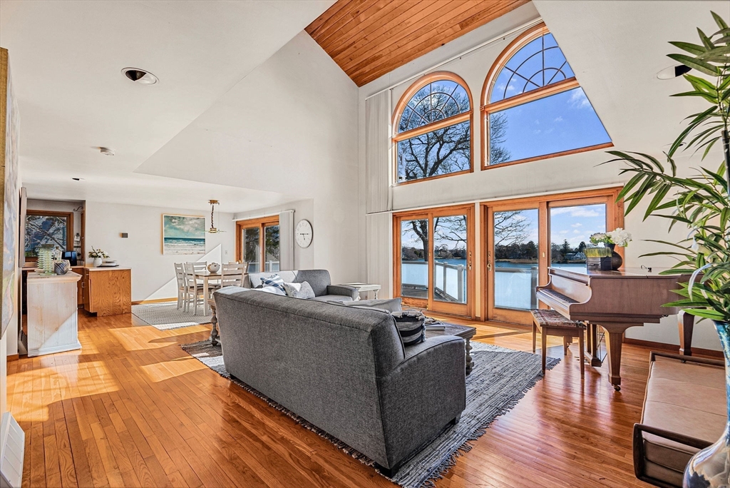 11 Fells Road Falmouth, MA 02540 - Photo 2 of 26 Gallery Image 2