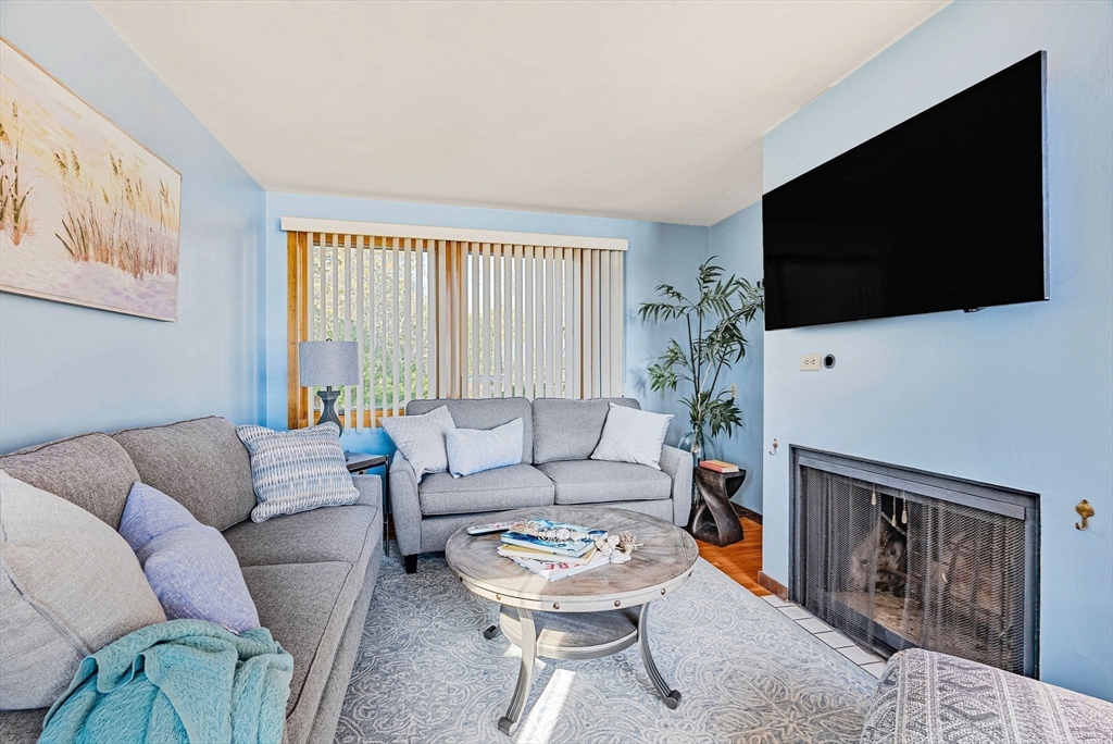 11 Fells Road Falmouth, MA 02540 - Photo 7 of 26 Gallery Image 7