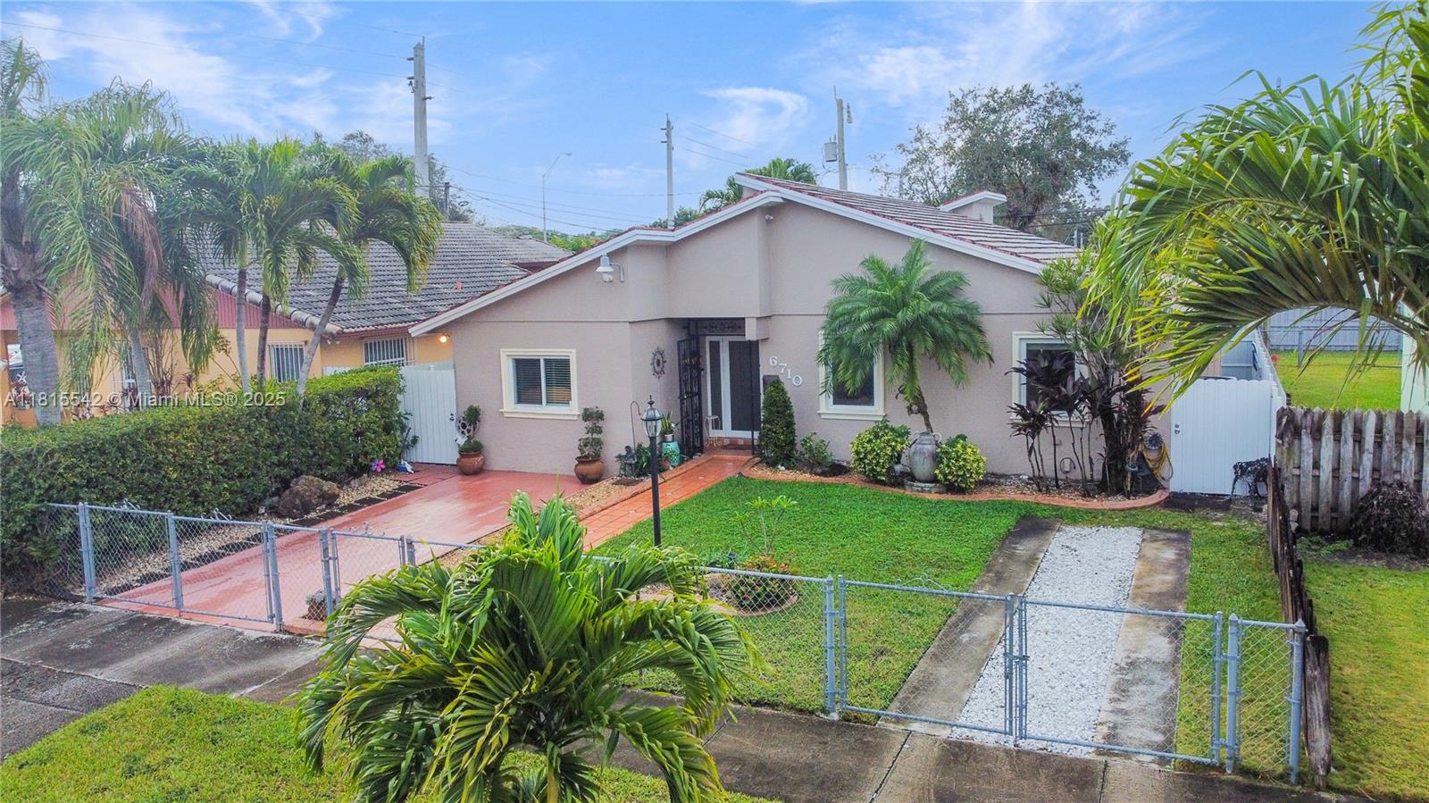 6710 Southwest 33rd Street Miami, FL 33155 - Photo 27 of 32 Gallery Image 27