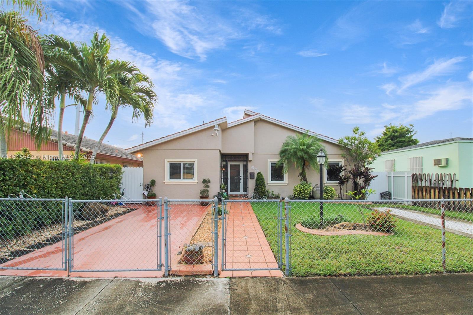 6710 Southwest 33rd Street Miami, FL 33155 - Photo 6 of 32 Gallery Image 6