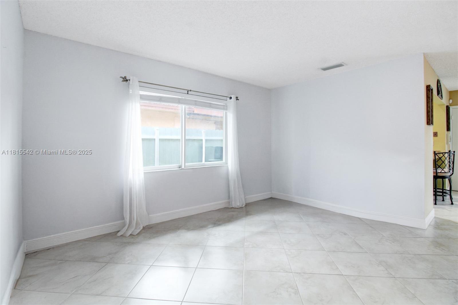 6710 Southwest 33rd Street Miami, FL 33155 - Photo 10 of 32 Gallery Image 10