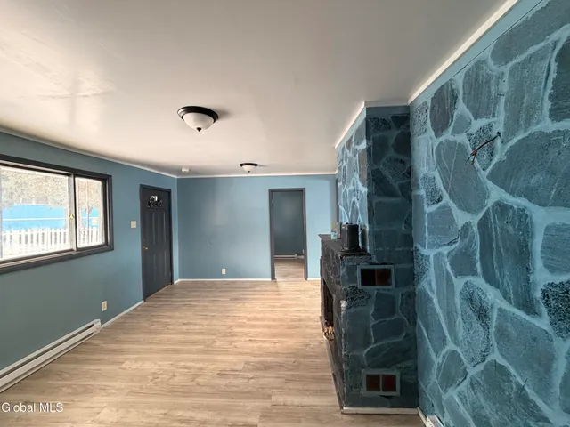 $1,200 | 54 Arch Street, Unit DOWN, Amsterdam, NY 12010