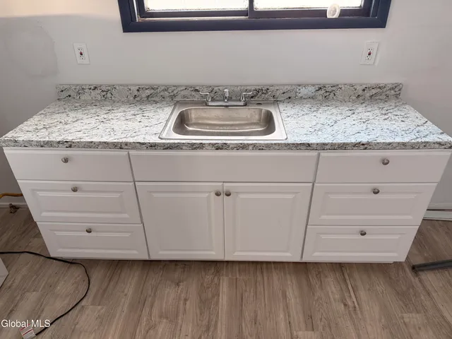 $1,200 | 54 Arch Street, Unit DOWN, Amsterdam, NY 12010