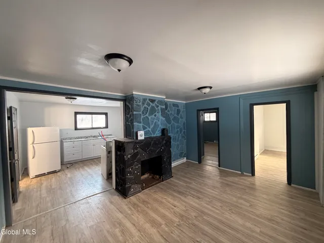 $1,200 | 54 Arch Street, Unit DOWN, Amsterdam, NY 12010