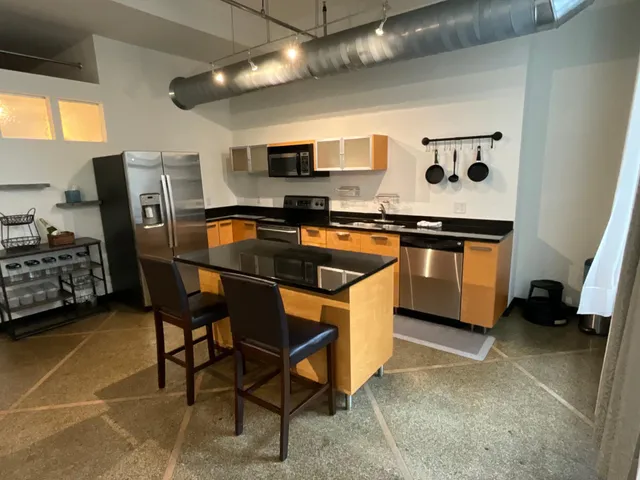 $145,000 | 350 St Peter Street, Unit 405, St. Paul, MN 55102