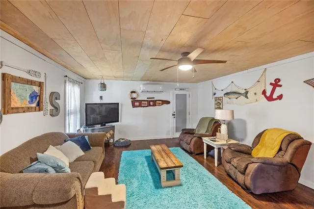 $185,000 | 13093 Dove Street, Maurepas, LA 70449