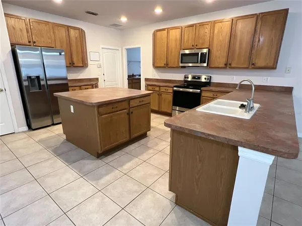 $2,800 | 19161 Timber Pine Lane, Orlando, FL 32833