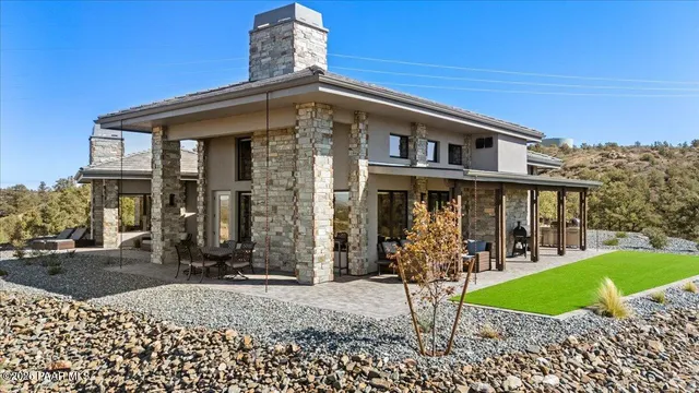 $1,889,900 | 5535 Corliss Circle, Prescott, AZ 86305